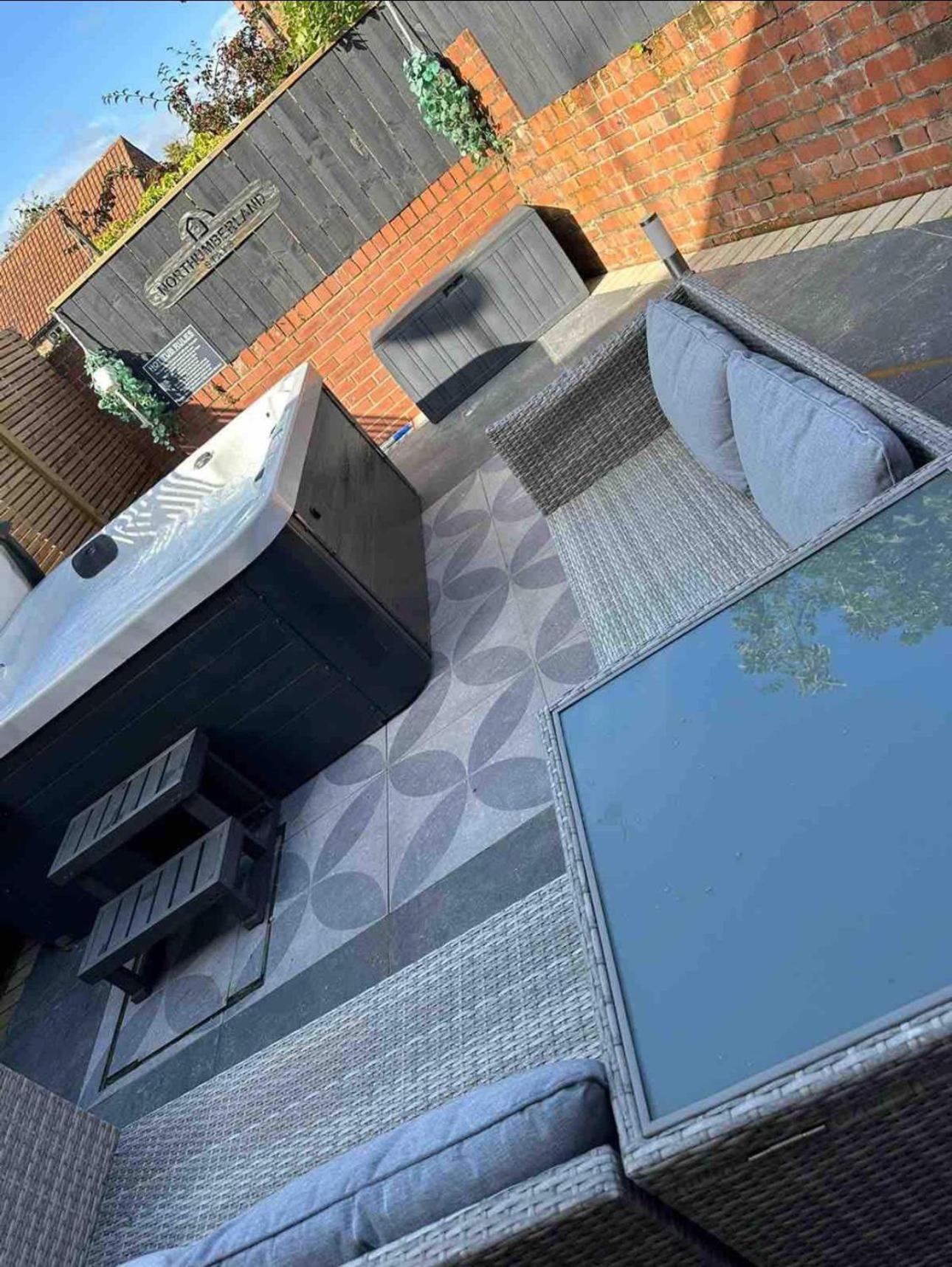 Town Center Cottage With Hot Tub Morpeth Esterno foto